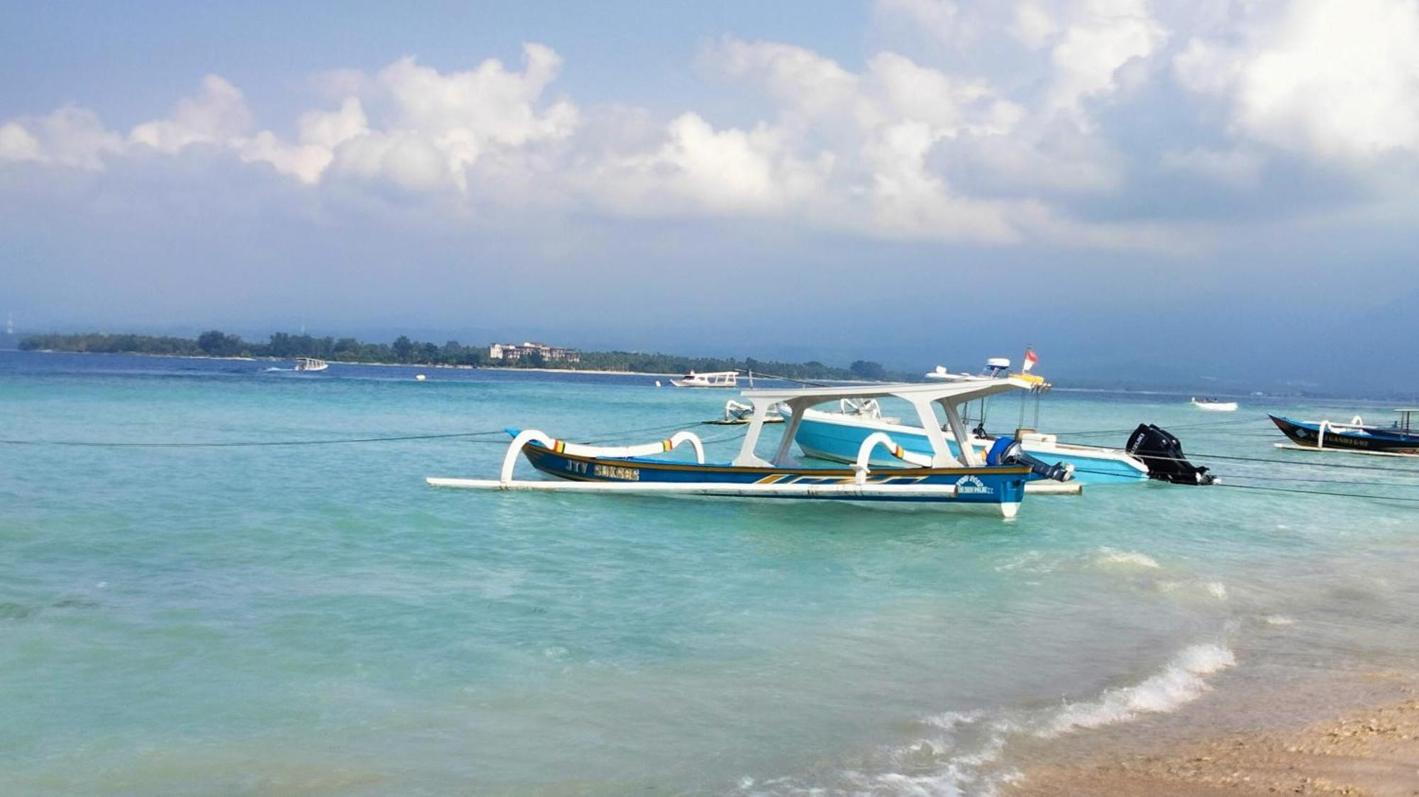 Sea Breeze Villas - Gili Air, Lombok Exterior photo